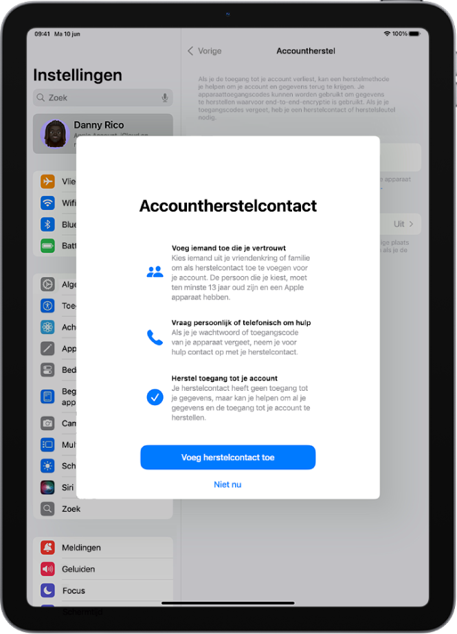Het scherm 'Accountherstelcontact' met informatie over de functie. Onderin zie je de knop 'Voeg herstelcontact toe'.